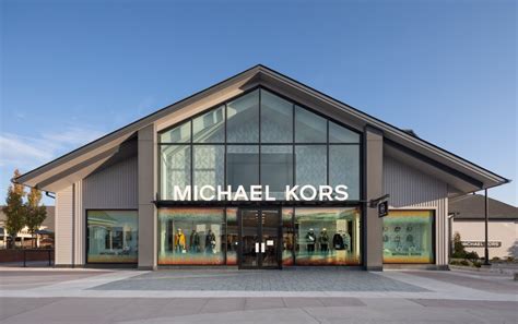 michael kors outlet chesterfield photos